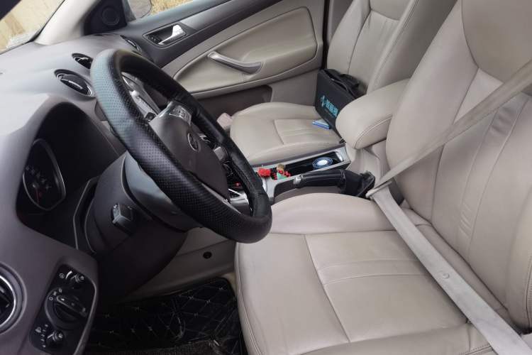 Used Ford Mondeo 2011 2.3L Fashion Edition Left Front Seat