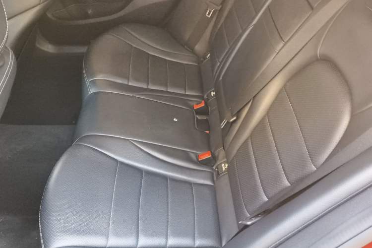 Used Mercedes-Benz C-Class 2019 C 180 L Fashion Edition Sport Version Left Rear Seat