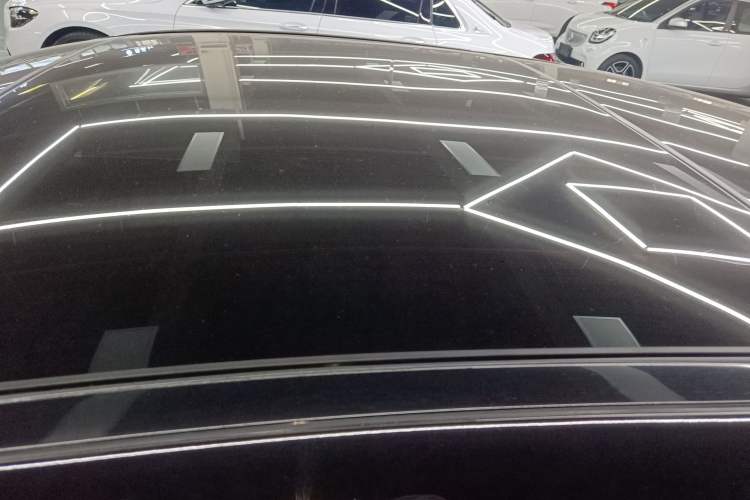 Used Mercedes-Benz E-Class 2019 E 260 L Roof