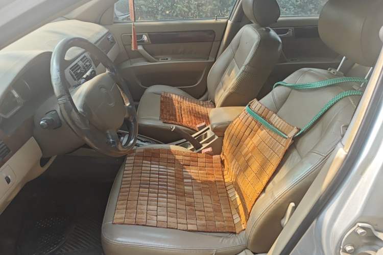 Used Buick Excelle 2005 1.8 Automatic Luxury Model Left Front Seat