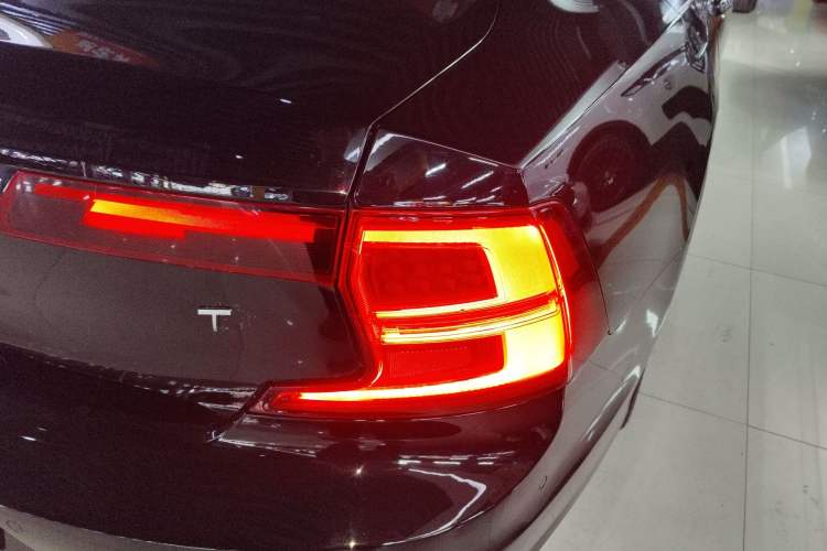 Used Volvo S90 2018 T5 Zhiyuan Edition
