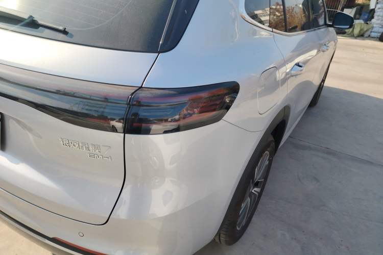 Used Geely Galaxy Galaxy Xingjian 7 EM-i 2025 120km Launch+ Version
