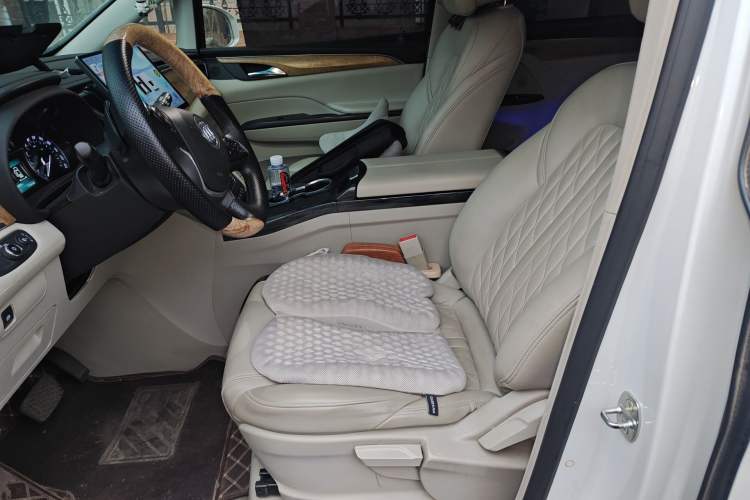 Used Buick GL8 2018 ES 28T Comfort Model China VI Standard Left Front Seat