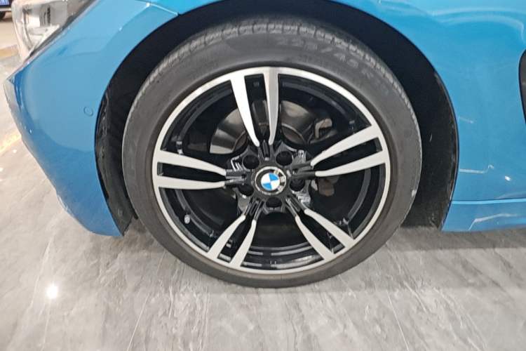 Used BMW 4 Series 2017 425i M Sport Package Left Front Wheel Hub