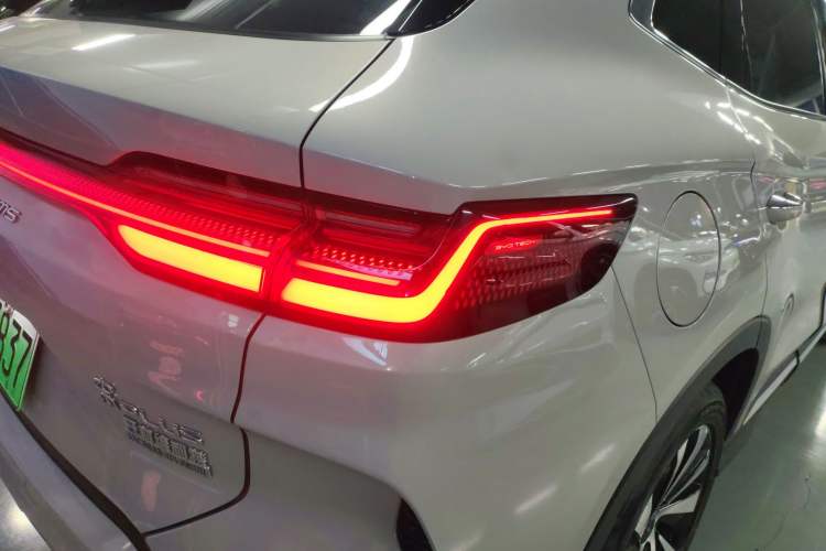 Used BYD Song PLUS New Energy 2023 Champion Edition EV 520KM Luxury Model Right Rear Taillight