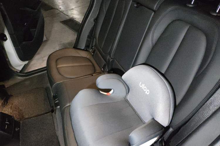 Used BMW X1 2016 sDrive18Li Fashion Model Left Rear Seat