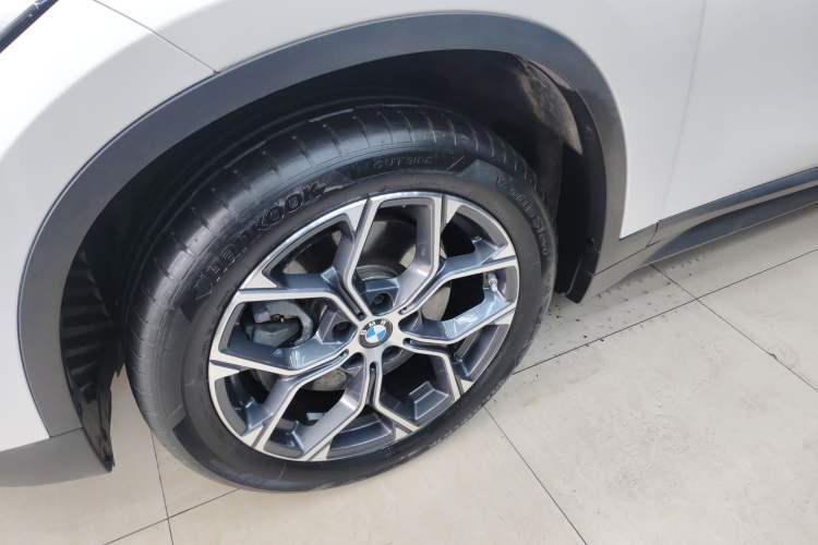 Used BMW X1 2021 Restyled sDrive25Li Leading Edition
