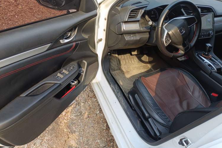 Used Honda Civic 2016 180TURBO CVT Comfort Version
