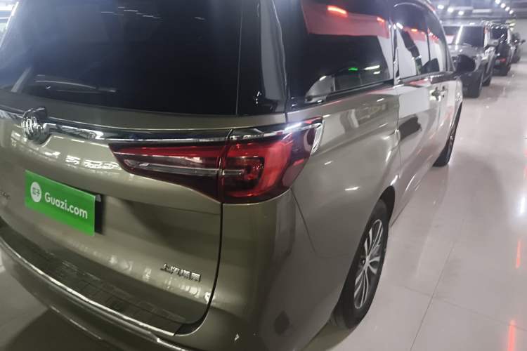 Used Buick GL8 2021 ES Land Cruiser 653T Luxury Edition Right Rear Taillight