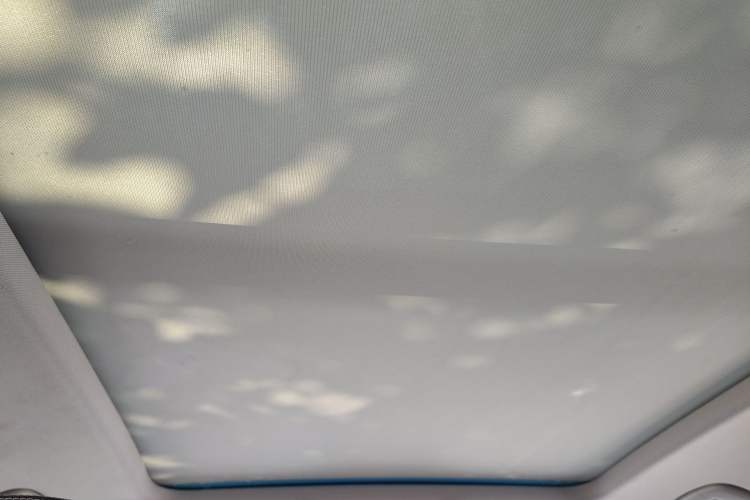 Used Volkswagen Tiguan L 2019 Revised 330TSI Automatic Two-Wheel Drive Smart & Luxury Edition China VI Standard Headliner