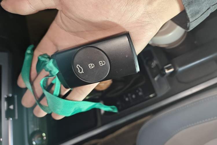 Used Chery Tiggo 3X 2022 PLUS 1.5L CVT Thrilling Red Date Edition II Vehicle Key