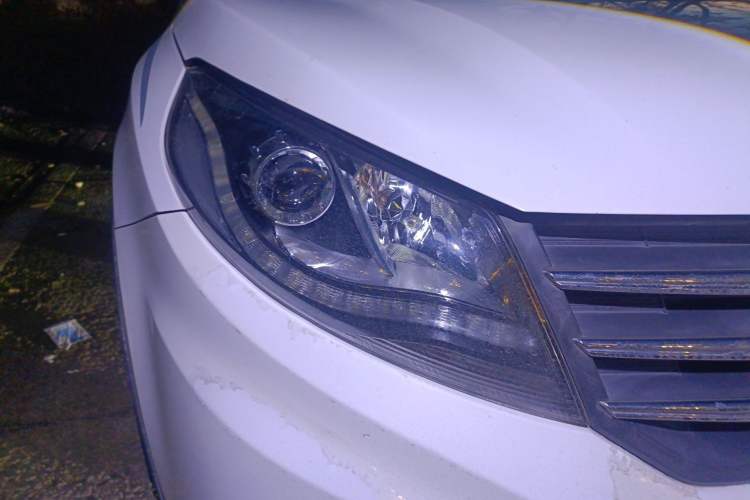 Used Dongfeng Fengon 580 2016 1.5T Manual Luxury Edition
