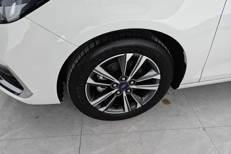 Used Ford Escort 2021 1.5L Automatic Diamond Edition
