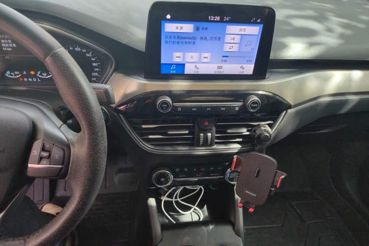 Used Ford Focus 2020 Sedan EcoBoost 180 Automatic Trend Edition Audio And AC Panel