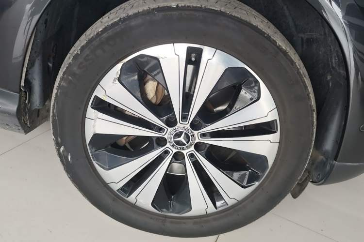 Used Mercedes-Benz EQC 2022-Year Restyled EQC 350 4MATIC Right Front Wheel Hub