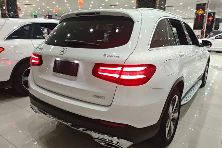 Used Mercedes-Benz GLC 2016 GLC 260 4MATIC Luxury Model
