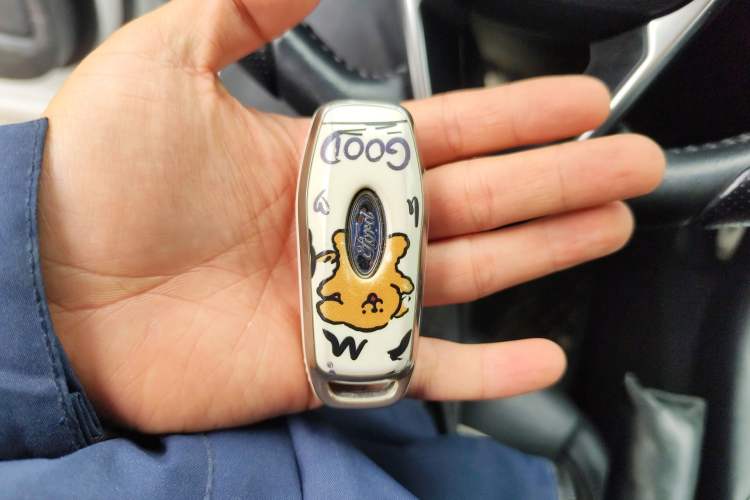 Used Ford Edge 2016 EcoBoost 245 Four-Wheel Drive Titanium 7-Seater