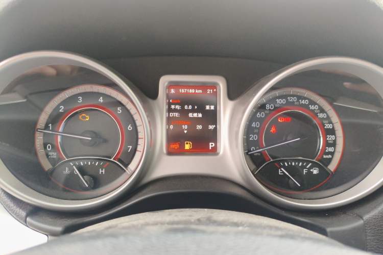 Used Dodge Journey 2013 2.4L Two-Wheel Drive Luxury Version