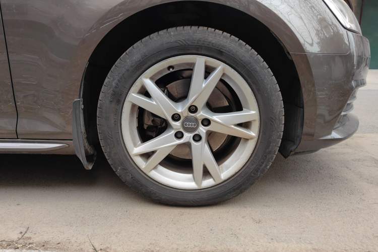 Used Audi A4L 2017 Plus 40 TFSI Ambition Model