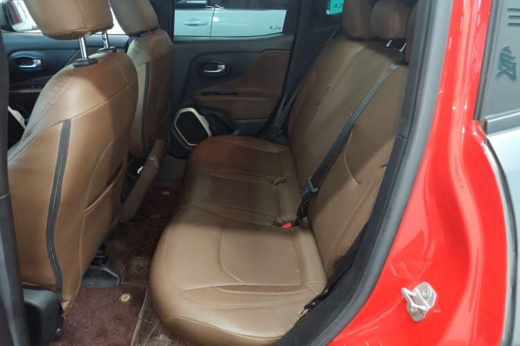 Used Jeep Renegade 2017 180T Automatic High-Energy Version