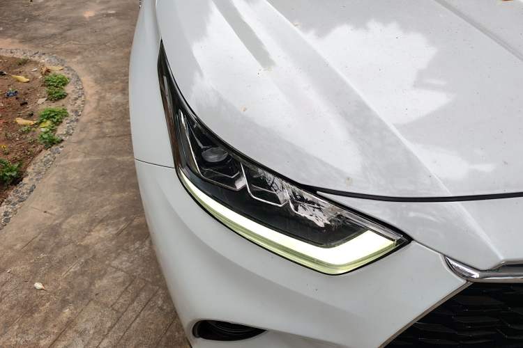 Used Toyota Highlander 2022 Dual-Engine 2.5L Four-Wheel Drive Supreme Edition 7-Seater Right Front Headlight