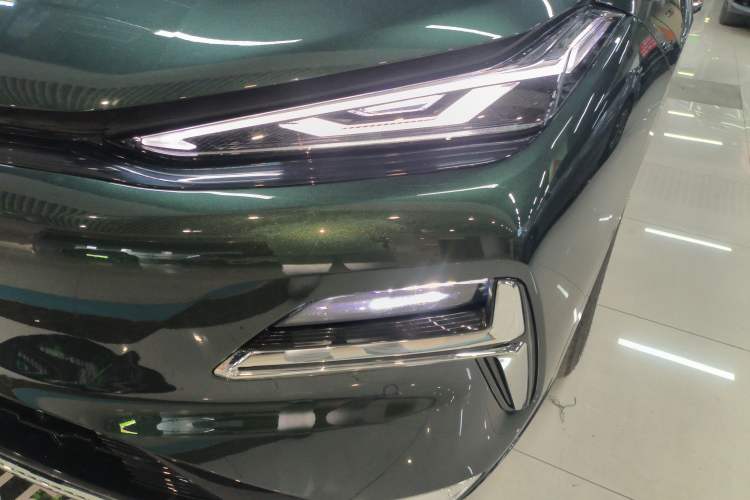 Used Geely Galaxy 8 2025 130km EM-P Starship Edition
