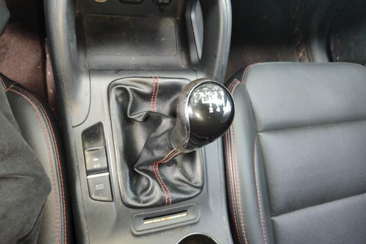 Used Changan CS75 2014 2.0L Manual Luxury Version China IV Standard