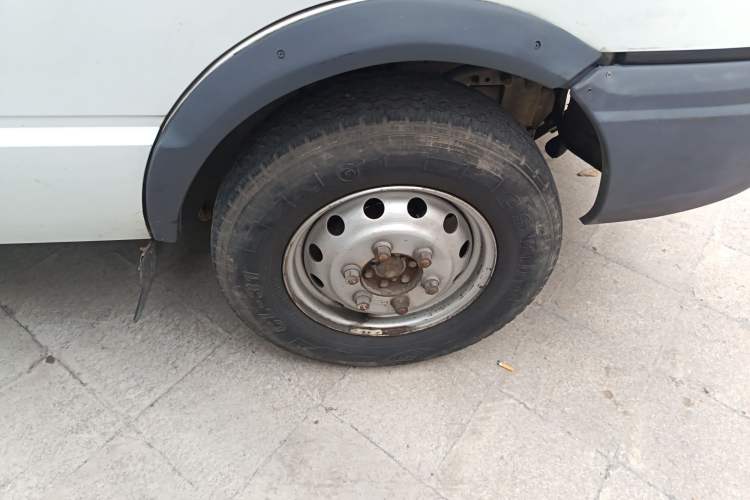 Used Iveco Daily 2014 2.5T-A35 NJ6484ACM47Z4