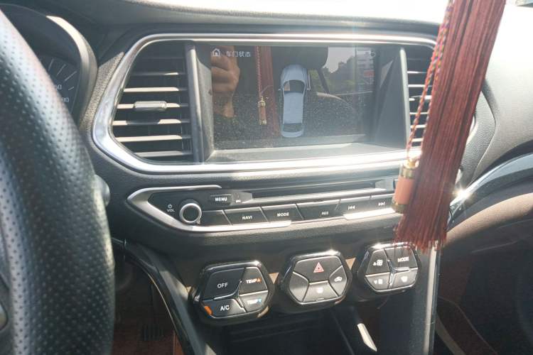 Used GAC Trumpchi GS4 2017 200T G-DCT Two-Wheel Drive Elite Edition
