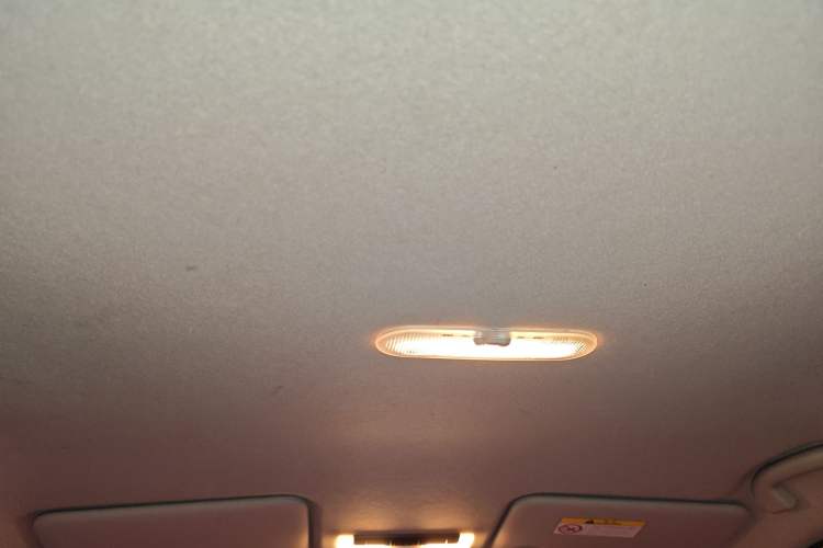 Used Nissan Kicks 2018 1.5L CVT Smart Connect Luxury Edition
