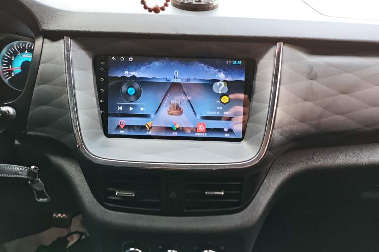 Used Jinbei Gold Hiace 2021 1.5L Passenger Vehicle Engineering Lion 5-Seater
