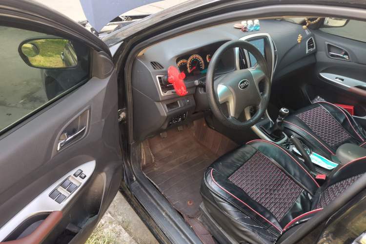 Used BYD F3 2015 Energy-Efficient Model 1.5L Manual Comfort Edition