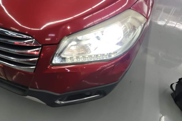 Used Suzuki S-Cross 2014 1.6L CVT Two-Wheel Drive Elite Version Left Front Headlight