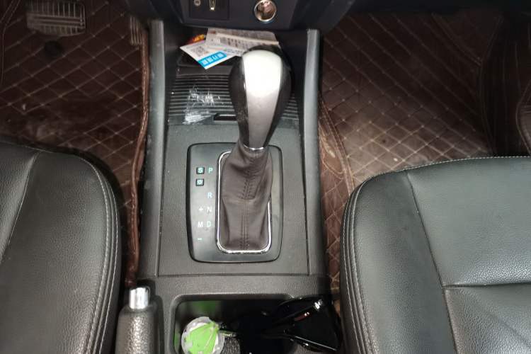 Used BAIC Senova X65 2015 2.0T Automatic Elite Model