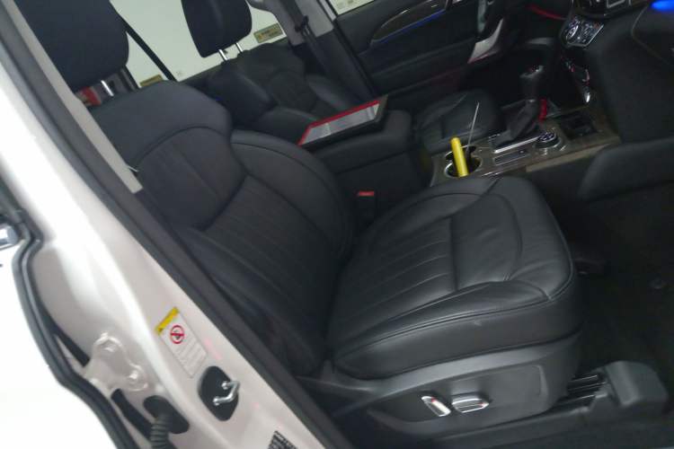 Used Haval H9 2015 2.0T Four-Wheel Drive Luxury 7-Seater
