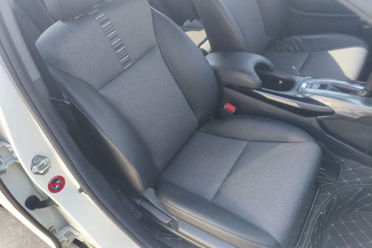 Used Honda XR-V 2021 1.5L CVT Comfort Version Right Front Seat