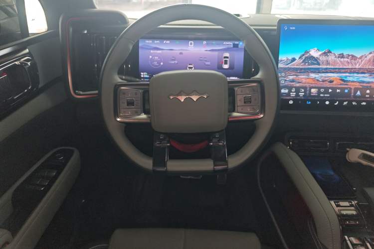 Used Formula Leopard 5 2023 Navigator Edition Steering Wheel