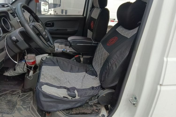 Used Dongfeng Yufeng EM26 2023 High-End Model 41.86 kWh CATL Left Front Seat