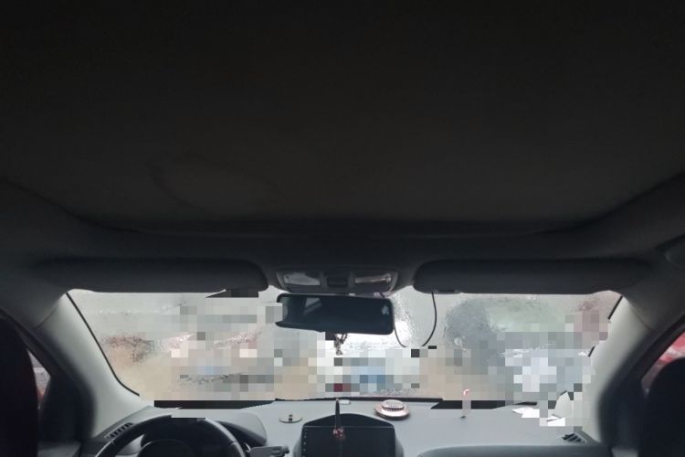 Used Hyundai ix35 2010 2.0L Automatic Two-Wheel Drive Elite Edition GLS Headliner