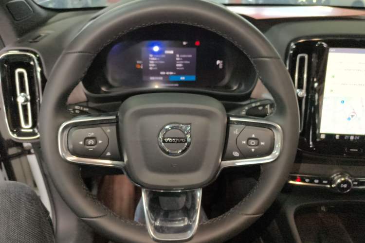 Used Volvo C40 2024 Long-Range PRO Version