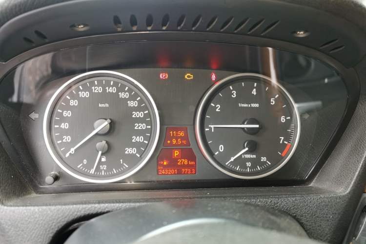 Used BMW X5 2013 xDrive35i Luxury Model