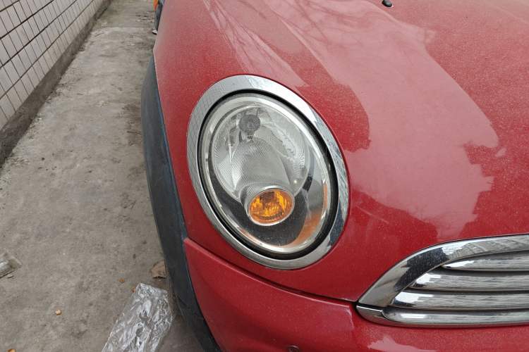 Used MINI 2011 1.6L ONE
