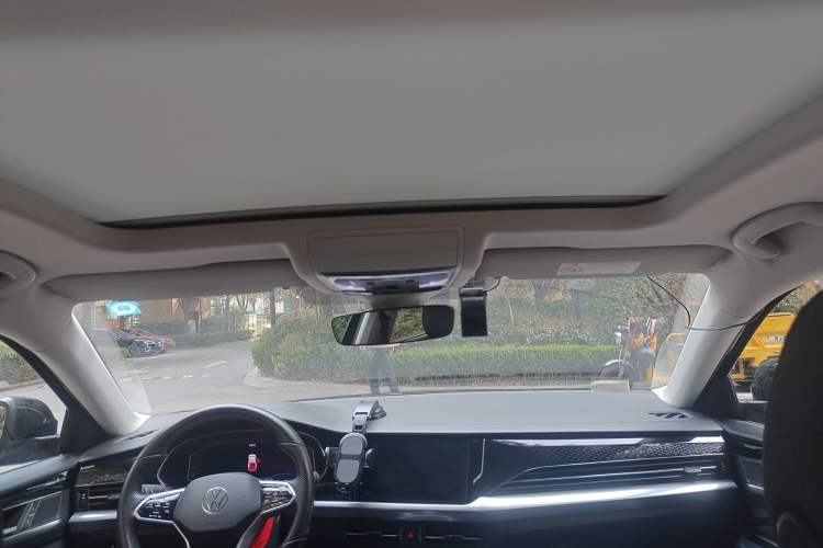 Used Volkswagen Passat 2023 330TSI Prestige Edition Headliner