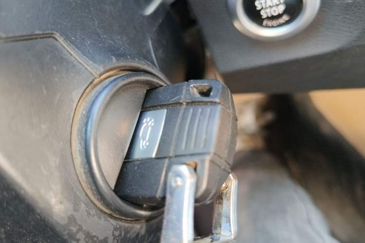 Used BMW 5 Series 2010 523Li Luxury Model