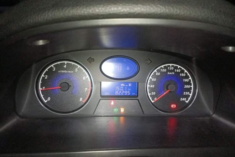 Used Geely Auto Classic Emgrand 2013 Sedan 1.8L Manual Luxury Model
