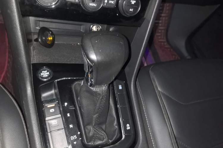 Used Volkswagen Tiguan L 2019 330TSI Automatic Two-Wheel Drive Panoramic Comfort Edition China V Standard
