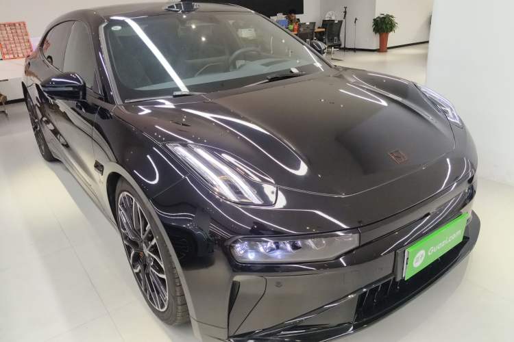 Used Zeekr 001 2025 YOU Edition 100 kWh All-Wheel Drive Front Right 45 Deg