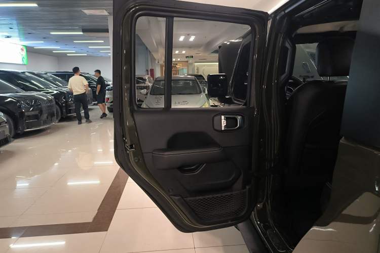 Used Jeep Gladiator 2022 3.6L Pioneer Edition
