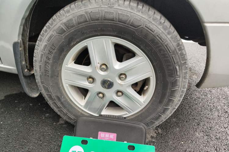 Used Ford Transit Custom 2015 2.4T Short-Wheelbase 6-Seater Mid-Roof Multi-Purpose Vehicle
