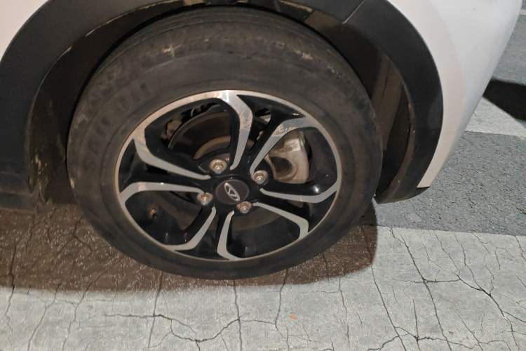 Used Chery Little Ant 2019 4-Seater Smart Edition 35 kWh Right Front Wheel Hub